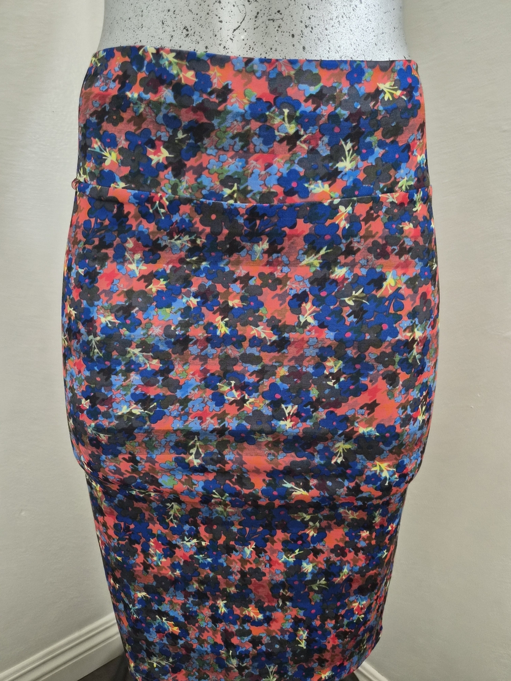 LuLaRoe Red, Blue, Black Floral Pencil Skirt